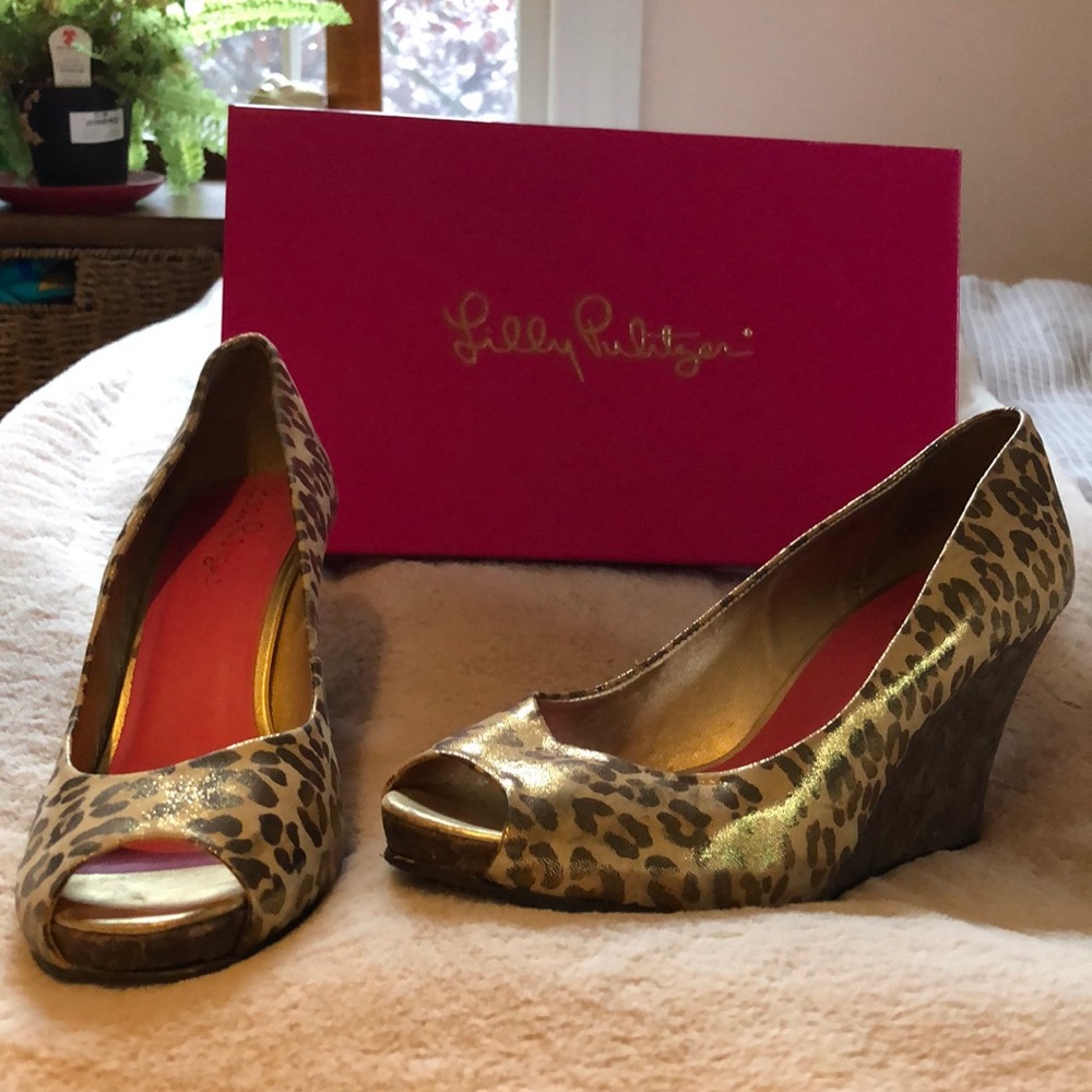 Leopard print Lily!
